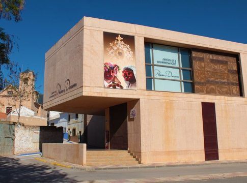 El Centro de Interpretación Pecados y Danzantes de Camuñas y la Fiesta