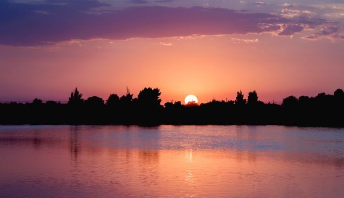 Atardecer en el Complejo Lagunar de Villafranca de los Caballeros, Toledo