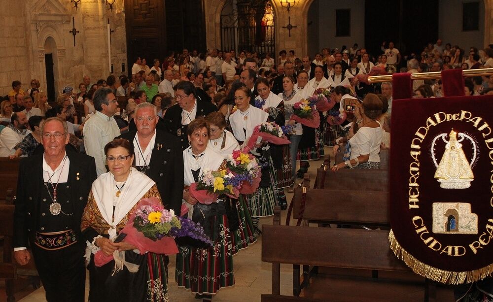 Ofrenda a la Virgen del Prado en la celebración de la Pandorga en Ciudad Real